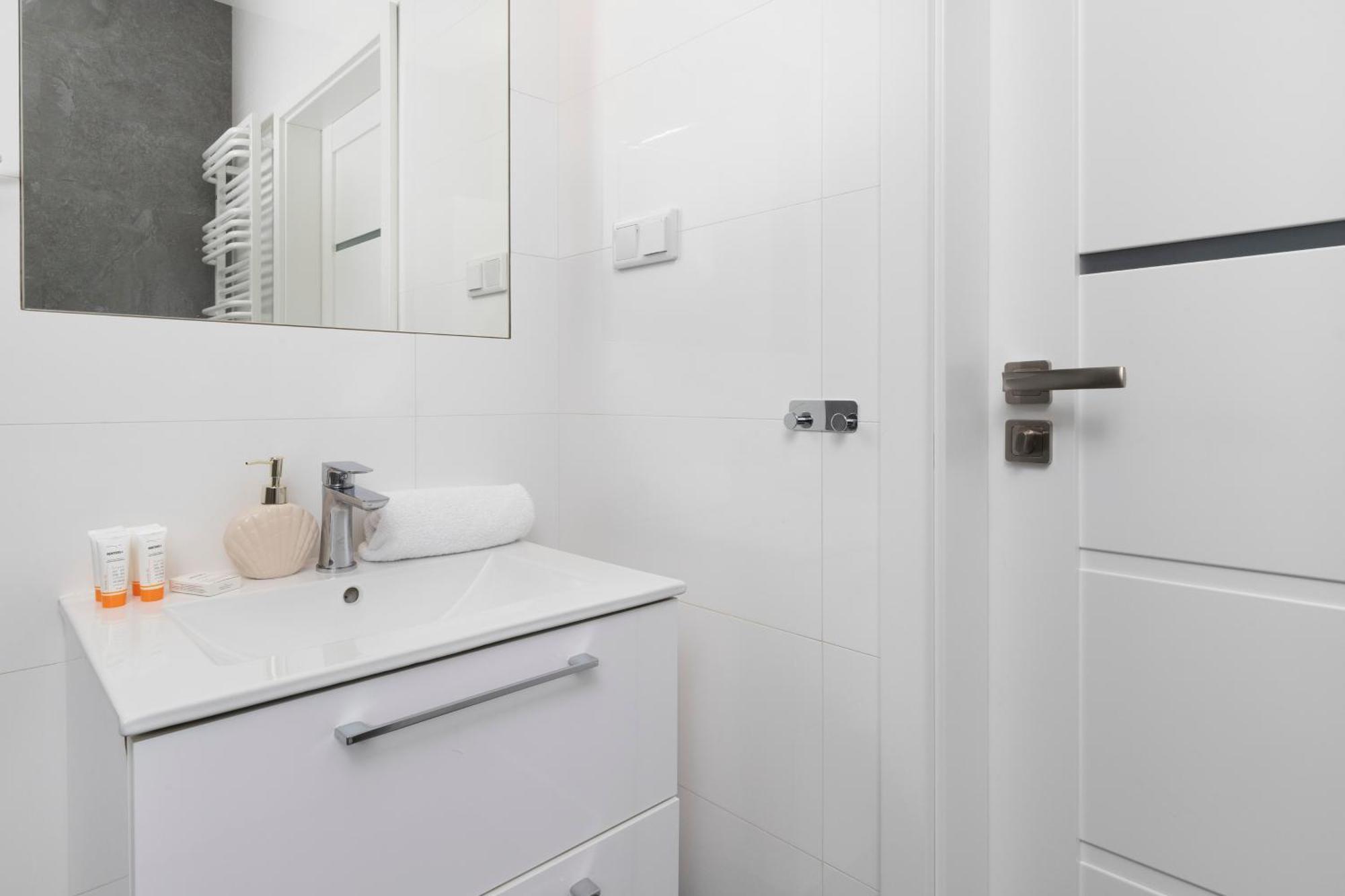 Apartament Z Widokiem Na Morze Obok Parku Millenium W Gdansku By Noclegi Renters Exterior photo